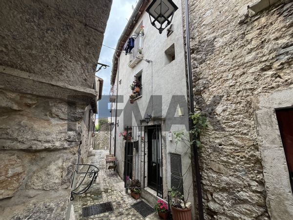 Casa Indipendente Barrea, AQ Vendita