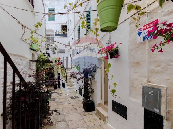 Casa Indipendente Cisternino, BR Vendita