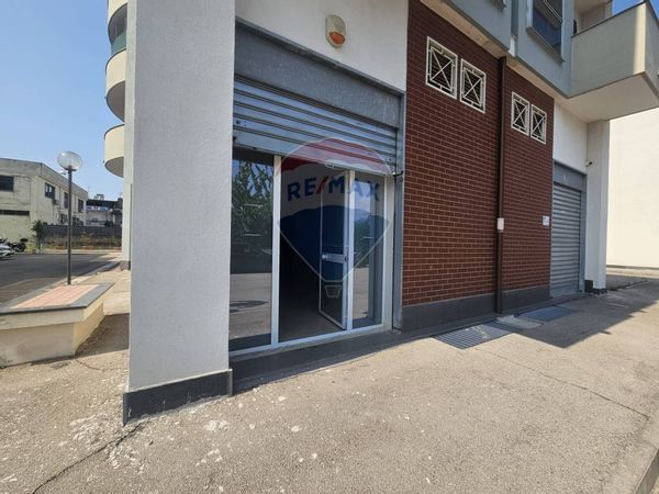 Locale Commerciale Arpino Cittadella, Casoria, NA Affitto