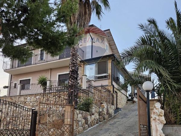 Cascina/Casale Gagliano Castelferrato, EN Vendita