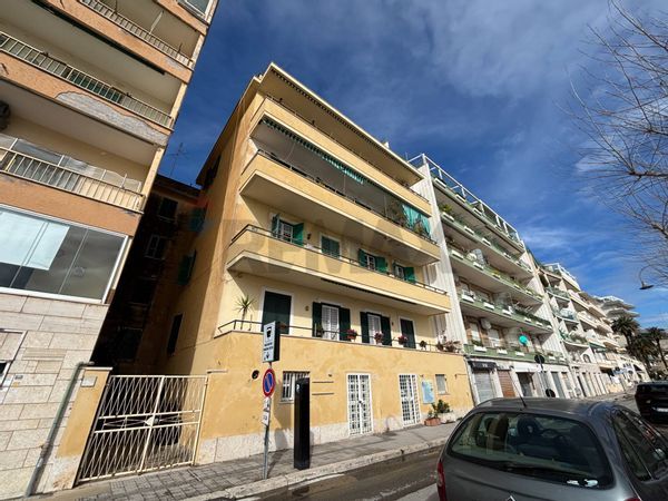 Appartamento Centro, Anzio, RM Vendita