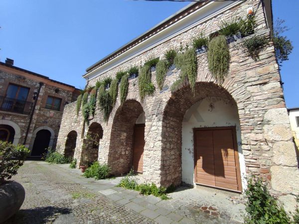 Locale Commerciale Centro, Benevento, BN Vendita - Foto 3