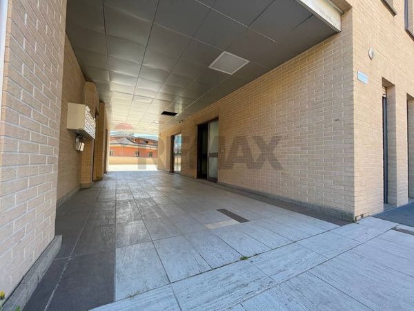 Attività  Commerciale Torrione, L'Aquila, AQ Affitto - Foto 3